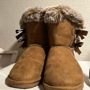 Winter boots